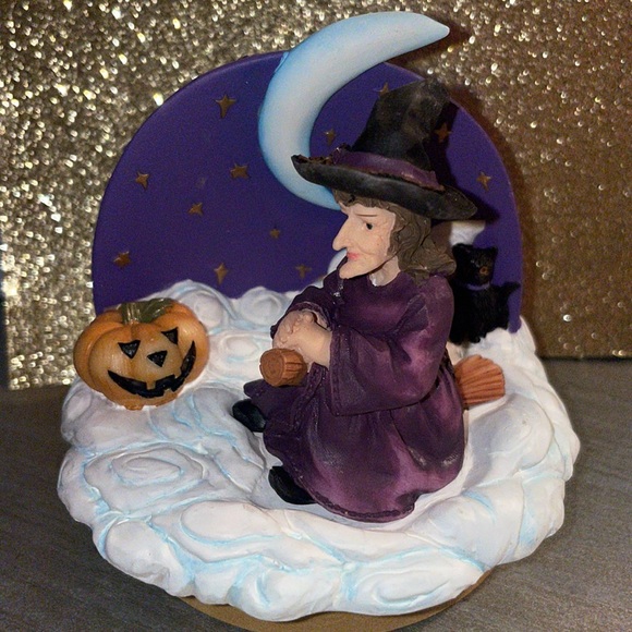 Vintage Witch candle topper - Picture 5 of 12
